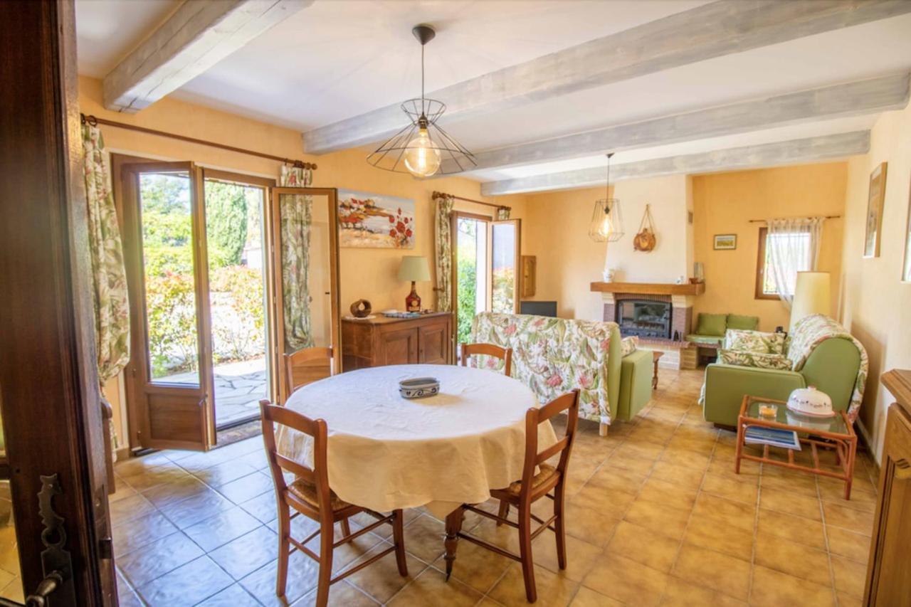 Large Spacious House In Fréjus Exteriér fotografie
